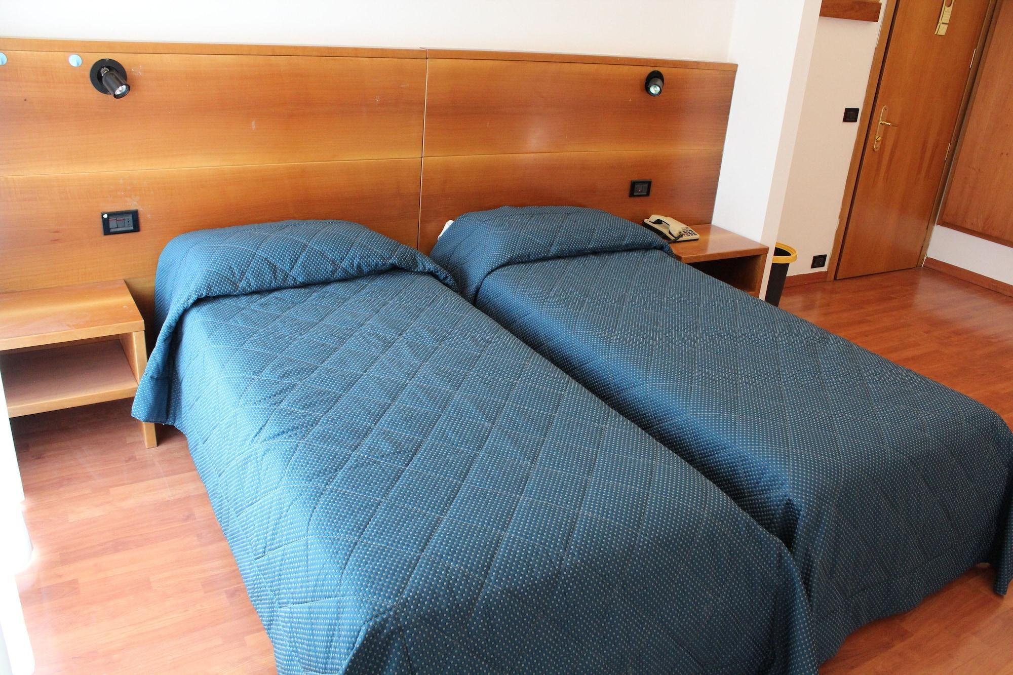 Hotel Selide Desio Exterior photo