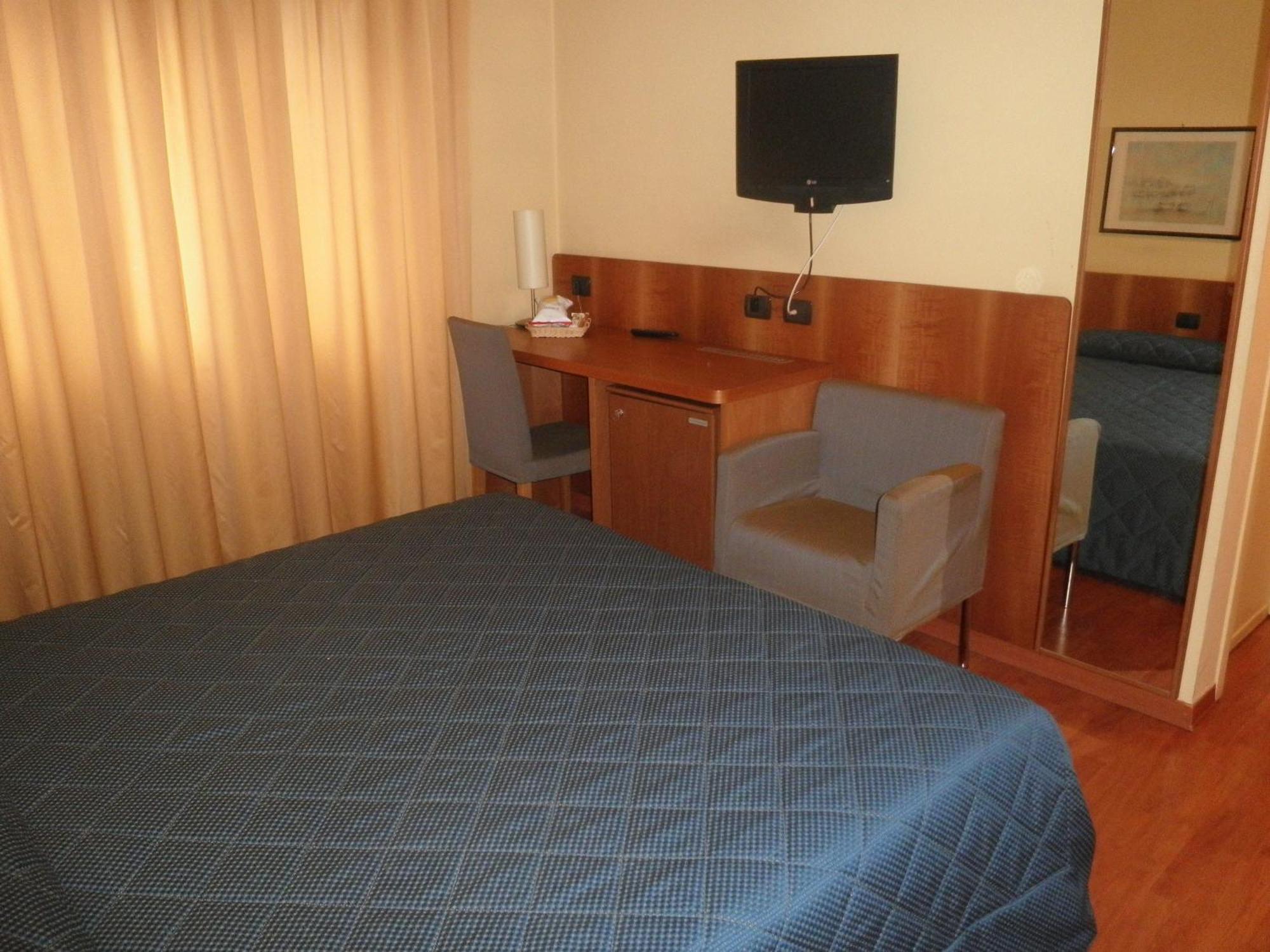 Hotel Selide Desio Exterior photo