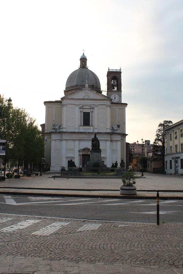 Hotel Selide Desio Exterior photo